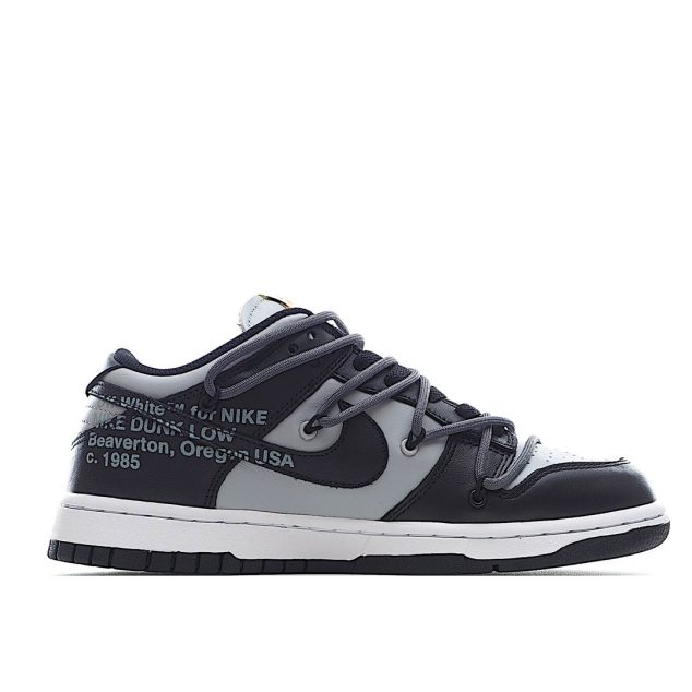  Nike SB Dunk Low Top Sneakers